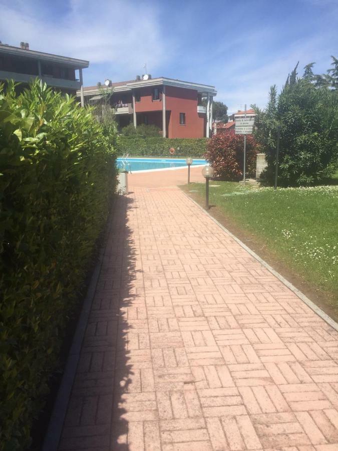 Casa Palazzo Apartamento Desenzano del Garda Exterior foto