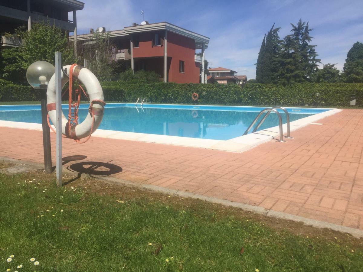 Casa Palazzo Apartamento Desenzano del Garda Exterior foto